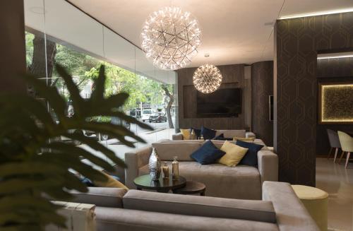 Urbana Class Hotel