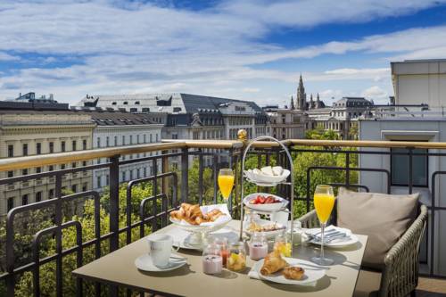 Hilton Vienna Plaza