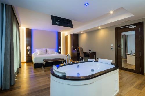 MB Boutique Hotel - Adults Only