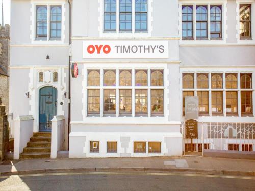 OYO Timothy's