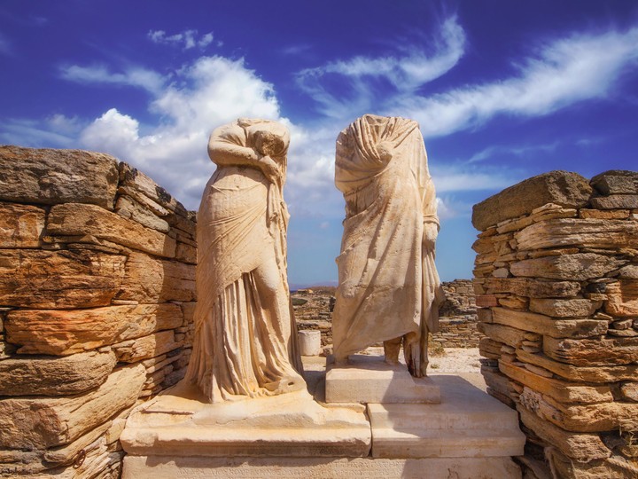 Delos